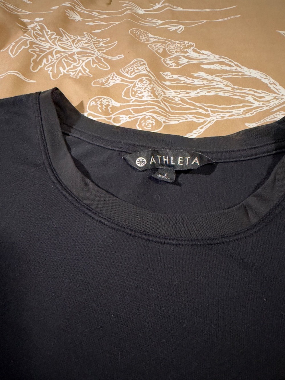 Athleta tee - Picture 3 of 3